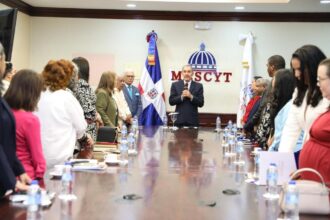 Inglés por Inmersión cumple 20 años fomentando empleo en RD