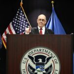 Minnesota reducirá 700 agentes federales por cooperación local