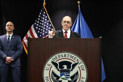 Minnesota reducirá 700 agentes federales por cooperación local