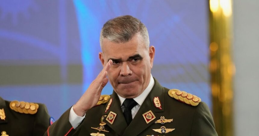 Vladimir Padrino es designado ministro de Agricultura en Venezuela