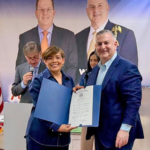 Ana Mercy Otáñez recibe Proclama en New Jersey por liderazgo