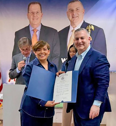 Ana Mercy Otáñez recibe Proclama en New Jersey por liderazgo