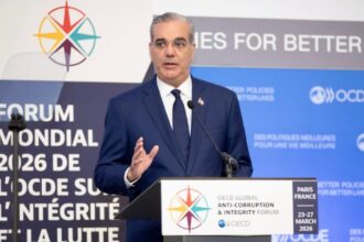 Abinader en París: integridad y transparencia para el desarrollo