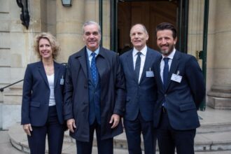Abinader promueve inversión francesa para diversificar economía RD