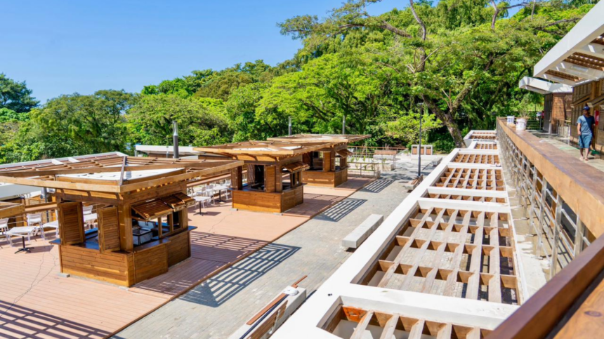 Abinader inaugura nueva plaza en playa Sosúa para turismo sostenible