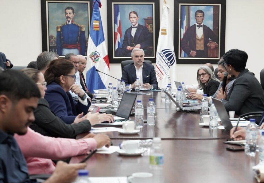 Evaluación docente avanza según lo previsto, informa Educación