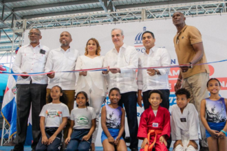 Abinader inaugura nuevos pabellones deportivos en La Romana