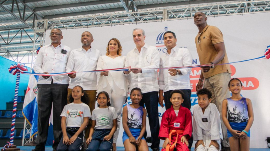 Abinader inaugura nuevos pabellones deportivos en La Romana