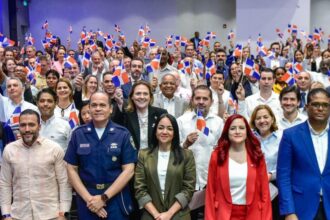 Juramentan a 149 extranjeros como nuevos ciudadanos dominicanos