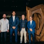 Fernando Varela inaugura escultura en Parkside de Piantini