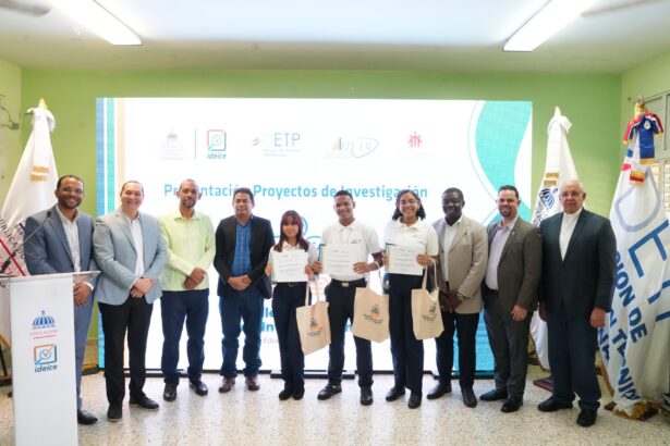 MINERD e IDEICE impulsan semilleros de investigación en escuelas