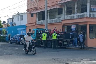 DIGESETT retiene motocicletas en operativo vial en Los Jardines del Norte