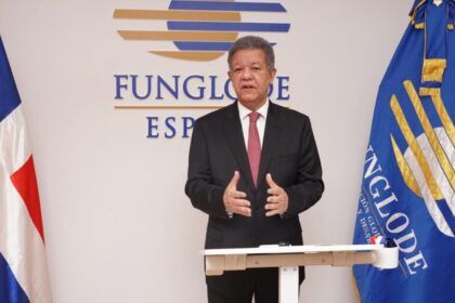 Leonel Fernández refuerza presencia política y académica en Madrid