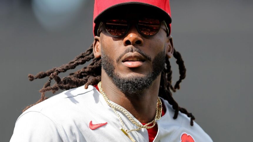 Elly De La Cruz regresa a los Reds tras superar lesión muscular