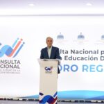 Ministro lidera foro clave en la consulta nacional por reforma educativa