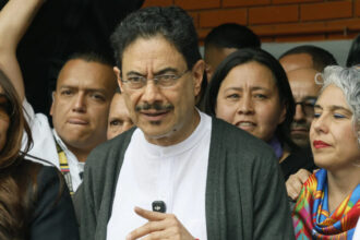 Iván Cepeda anuncia candidatura presidencial para 2026 en Colombia