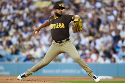 Randy Vásquez, de Padres, a lista de lesionados por pelotazo